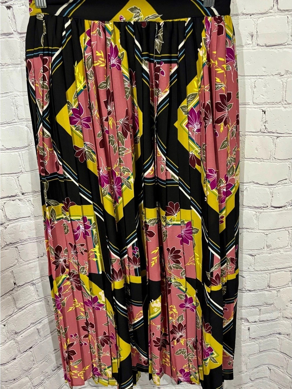 Apt. 9 Floral Scarf Print Pleated Midi Skirt Black & Pink Large